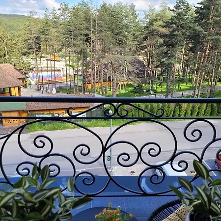 Natalija 兹拉蒂博尔